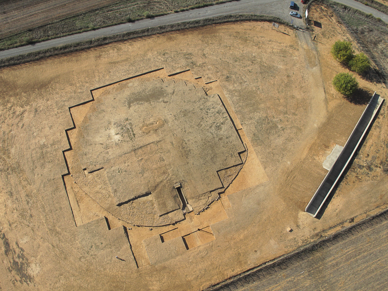 37 ExcavaciÃ³n Soto (Huelva) 2009 DocumentaciÃ³n de anillos en el tÃºmulo y Ã¡reas de actividad externas